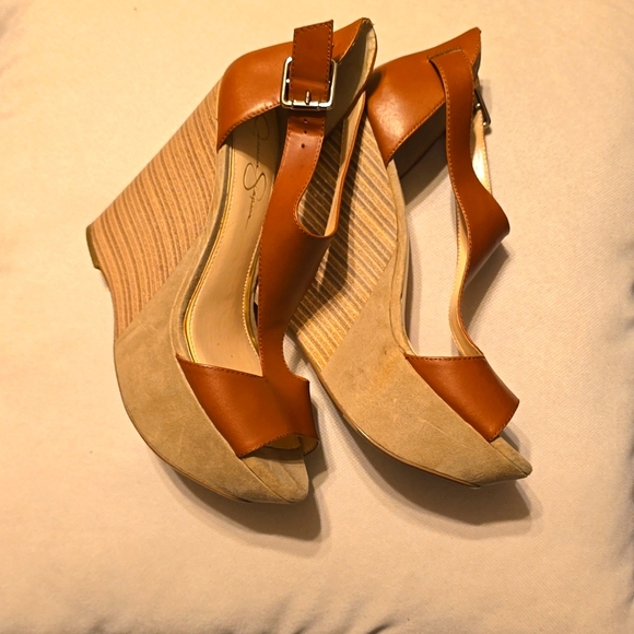 JESSICA SIMPSON WEDGES - Picture 2 of 6